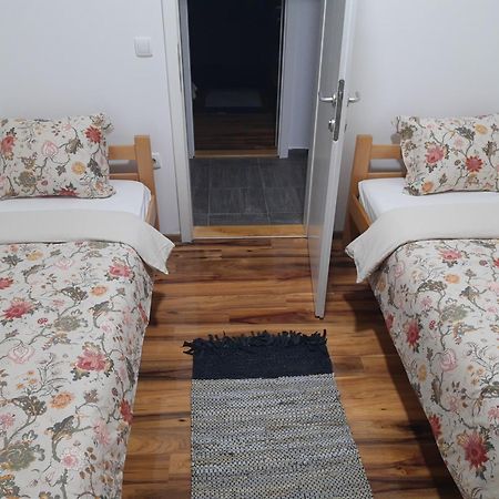 Chalets & Rooms Carda Sebesfok Bezdan Экстерьер фото